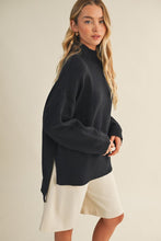 Load image into Gallery viewer, The Pia sweater- Black
