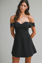 Load image into Gallery viewer, The Pia dress- Black