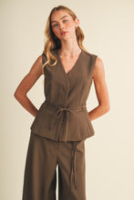 Load image into Gallery viewer, The Elle Vest-Brown