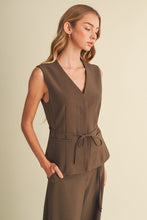 Load image into Gallery viewer, The Elle Vest-Brown