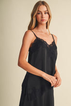 Load image into Gallery viewer, The Bella top- black