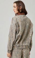 Load image into Gallery viewer, The Lo Jacket