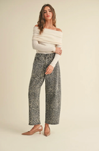 Load image into Gallery viewer, The Leopard print barrel pants