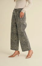 Load image into Gallery viewer, The Leopard print barrel pants