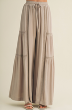 Load image into Gallery viewer, The Mimi pants- Taupe