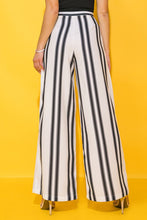 Load image into Gallery viewer, The Eugenia pants- Black White
