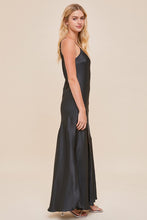 Load image into Gallery viewer, The Jordan dress- Black
