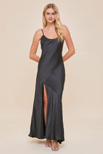 Load image into Gallery viewer, The Jordan dress- Black
