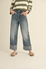 Load image into Gallery viewer, The Amanda jeans
