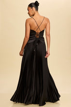 Load image into Gallery viewer, The Tara dress- Black
