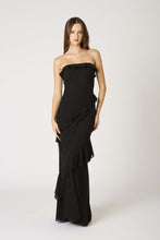 Load image into Gallery viewer, The Tori dress- Black
