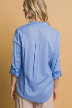 Load image into Gallery viewer, The Ariana linen top- Lt Blue
