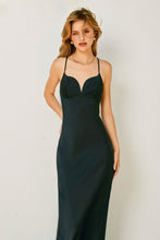 Load image into Gallery viewer, The Priscy dress- Black
