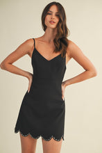 Load image into Gallery viewer, The Pia dress- Black
