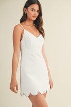 Load image into Gallery viewer, The Pia dress- White
