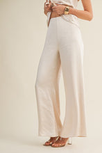 Load image into Gallery viewer, The Annie pants- Champagne
