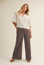 Load image into Gallery viewer, The Mia pants- Brown
