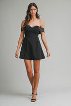 Load image into Gallery viewer, The Pia dress- Black
