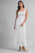 Load image into Gallery viewer, The Pia dress
