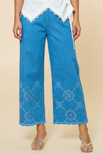 Load image into Gallery viewer, The Lia jeans
