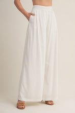 Load image into Gallery viewer, The Ava pants- White
