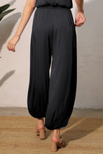 Load image into Gallery viewer, The Myka Balloon pants- Black
