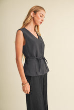 Load image into Gallery viewer, The Elle Vest-  Black

