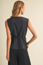 Load image into Gallery viewer, The Elle Vest-  Black
