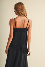 Load image into Gallery viewer, The Bella top- black
