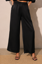 Load image into Gallery viewer, The Caro pants- Black
