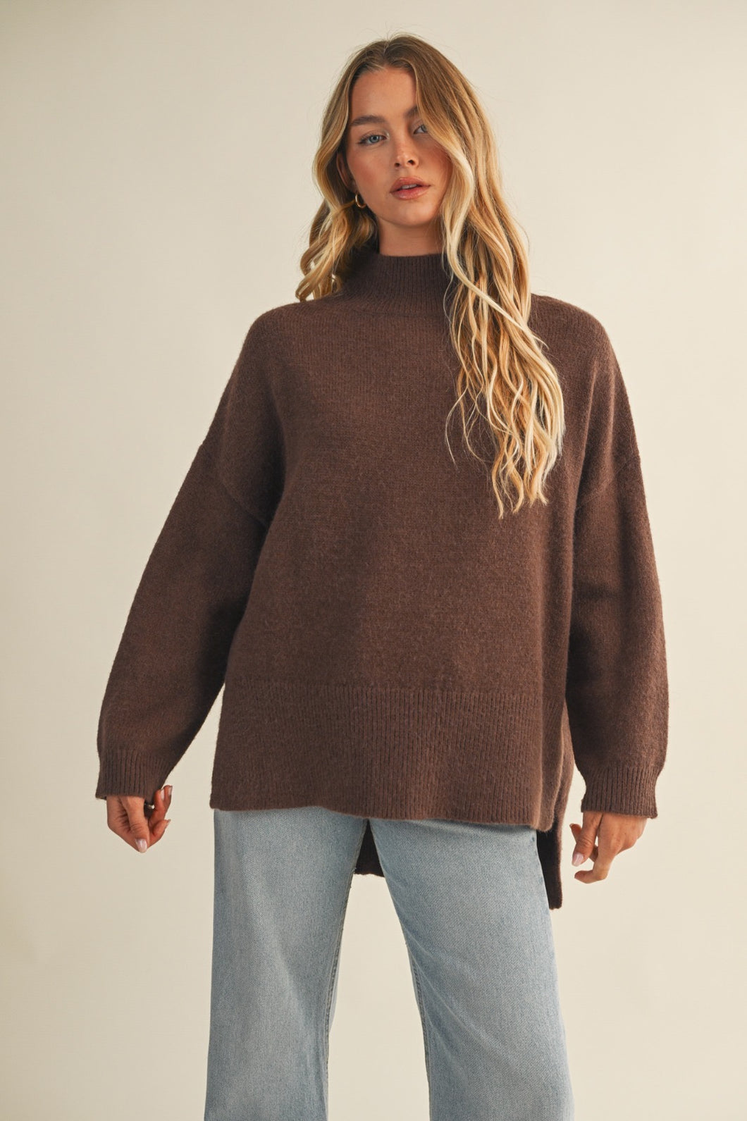 The Pia sweater- Brown
