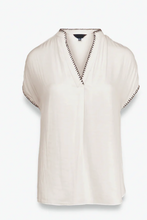 Load image into Gallery viewer, The Ia top- Ivory
