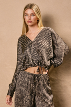 Load image into Gallery viewer, The Daisy top
