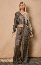 Load image into Gallery viewer, The Daisy top
