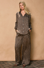 Load image into Gallery viewer, The Daisy pants
