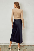 Load image into Gallery viewer, The Emma skirt- Black
