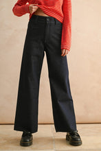 Load image into Gallery viewer, The Becca jeans
