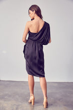 Load image into Gallery viewer, The Clara dress-black
