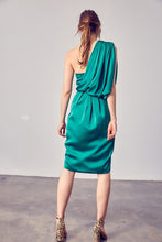 Load image into Gallery viewer, The Clara dress- green
