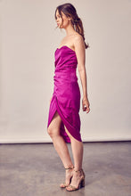 Load image into Gallery viewer, The Victoria dress- deep orchid
