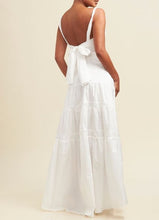 Load image into Gallery viewer, The Manu dress- White
